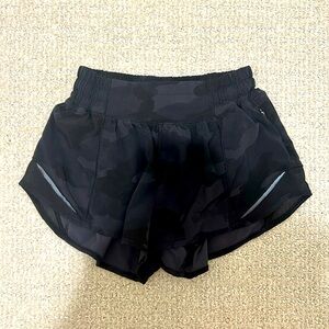 Size 2      2.5 inch      Hotty Hot shorts